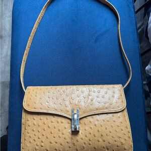 Elegant Tan Women's Shoulder Bag